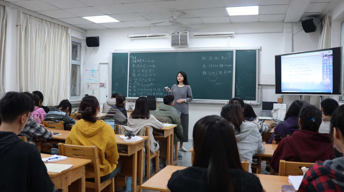 教育机构里家教老师教学生 --ar 16:9 --v 7 --stylize 100 --fast --no 水印